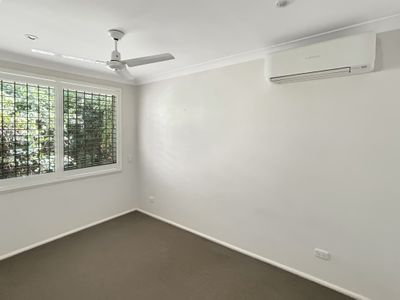 38 Stonehaven Avenue, Dubbo