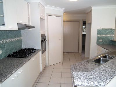 10 Kingston Drive, Banora Point