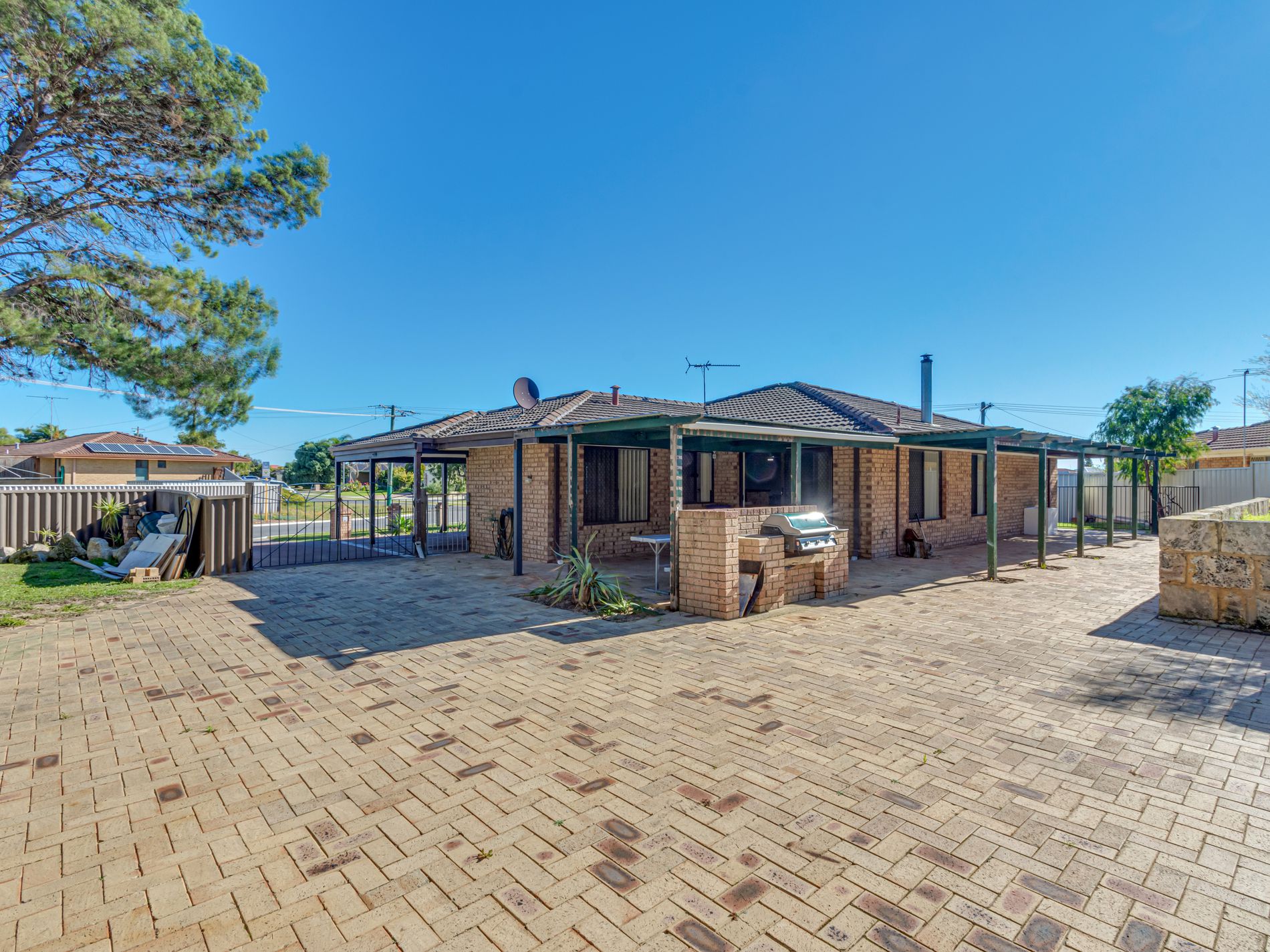 1 Newquay Close, Yanchep