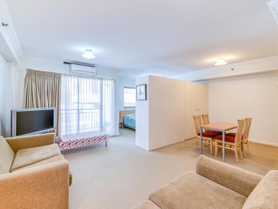 2A / 811 HAY STREET, Perth
