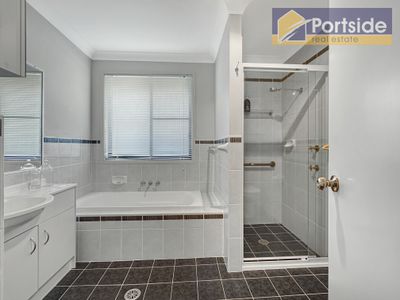 17 Broughton  Cct, Tanilba Bay