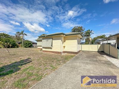 4 Poilus Parade, Tanilba Bay