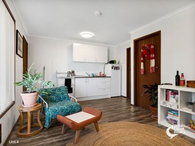 378 Beach Road, Batehaven