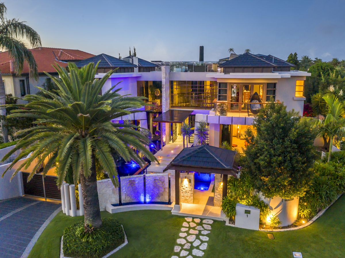 1 Westminster Court, Sovereign Islands Phillis Real Estate Queensland