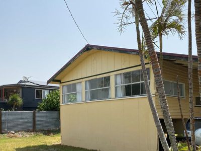 110 Biggs Avenue, Beachmere