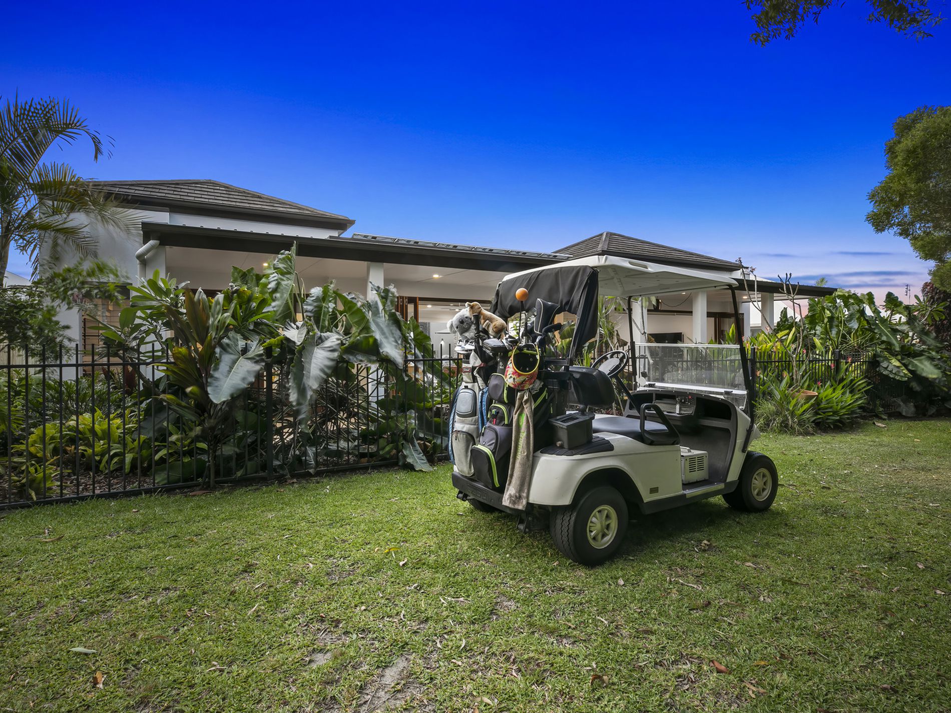 71 The Avenue, Peregian Springs