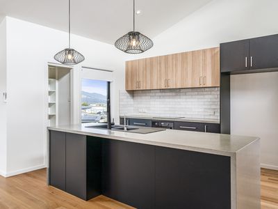 2 / 3 Ashy Way, Huonville