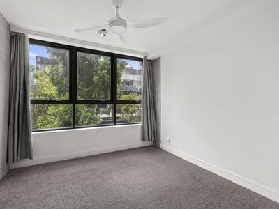 12 / 125 Melbourne Street, South Brisbane