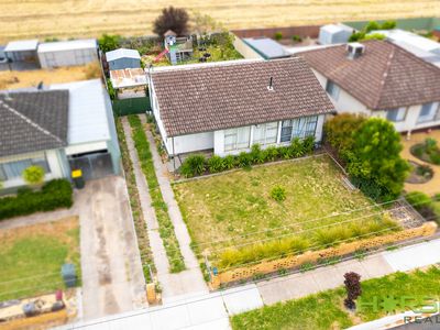 32 Hennessy Street, Horsham