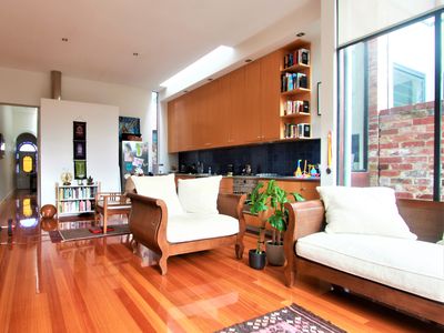 99 Page Street, Albert Park