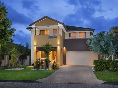 25 Costa Del Sol Avenue, Coombabah