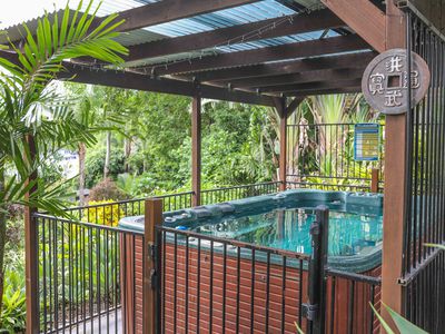 62 Country Road, Cannonvale