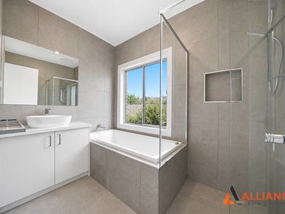 21 Falstaff Street, Fraser Rise