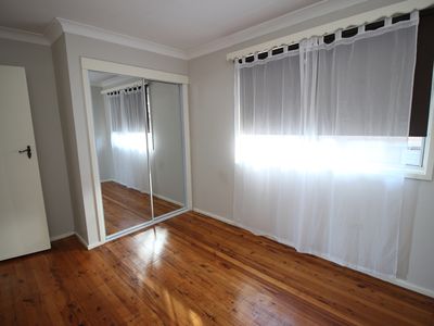 16 Gordon Avenue, Oak Flats