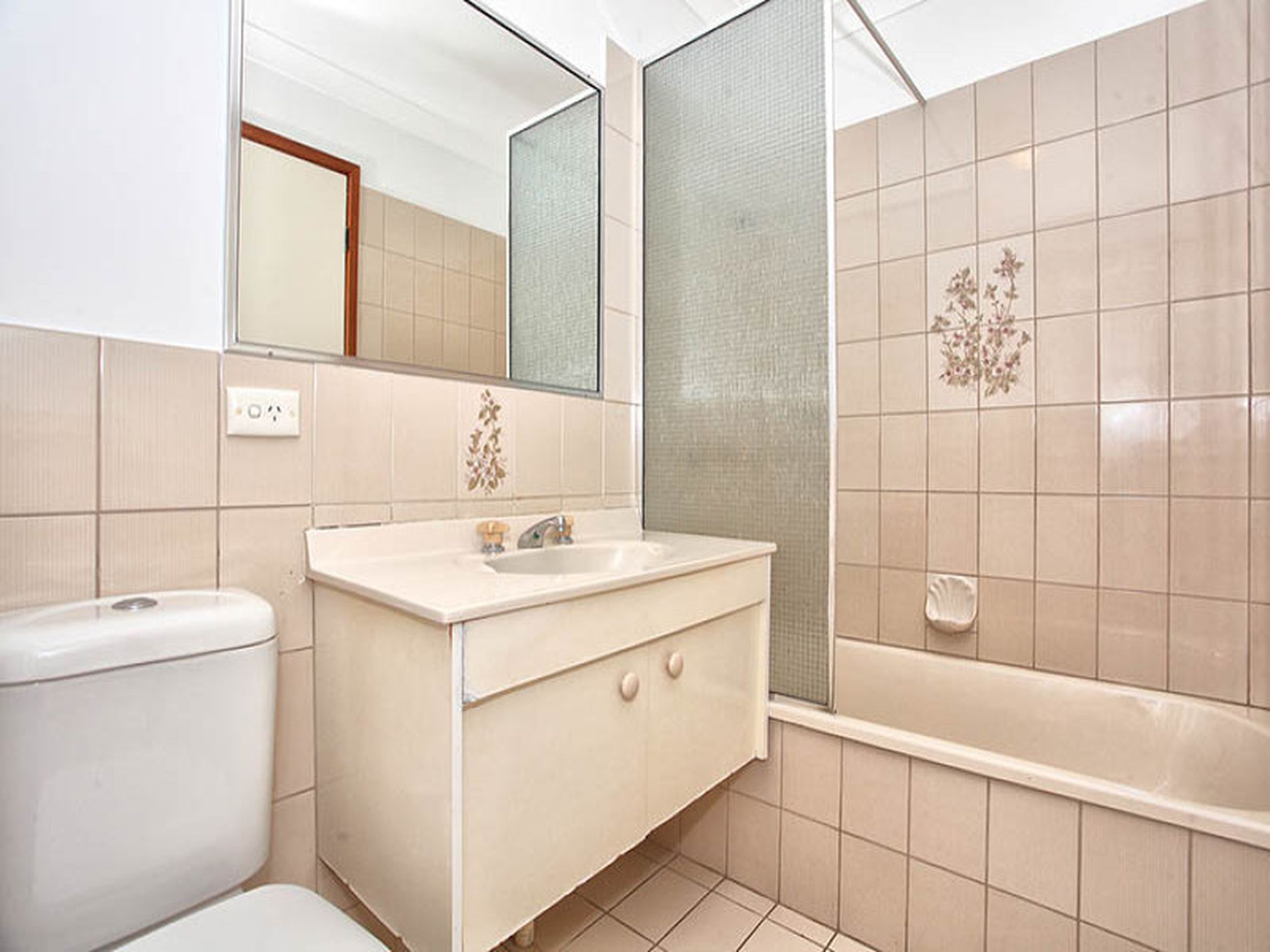 2 / 21 Caloola Drive, Tweed Heads