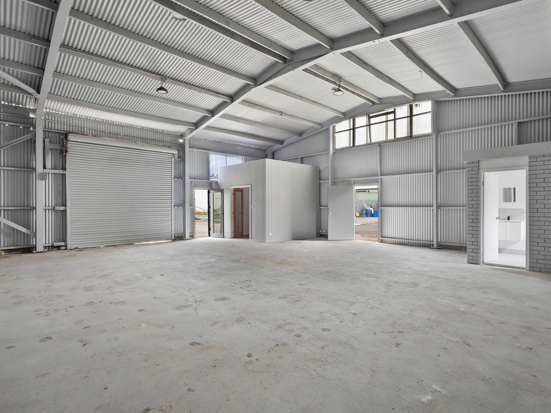 1a / 129 Industrial Road, Oak Flats
