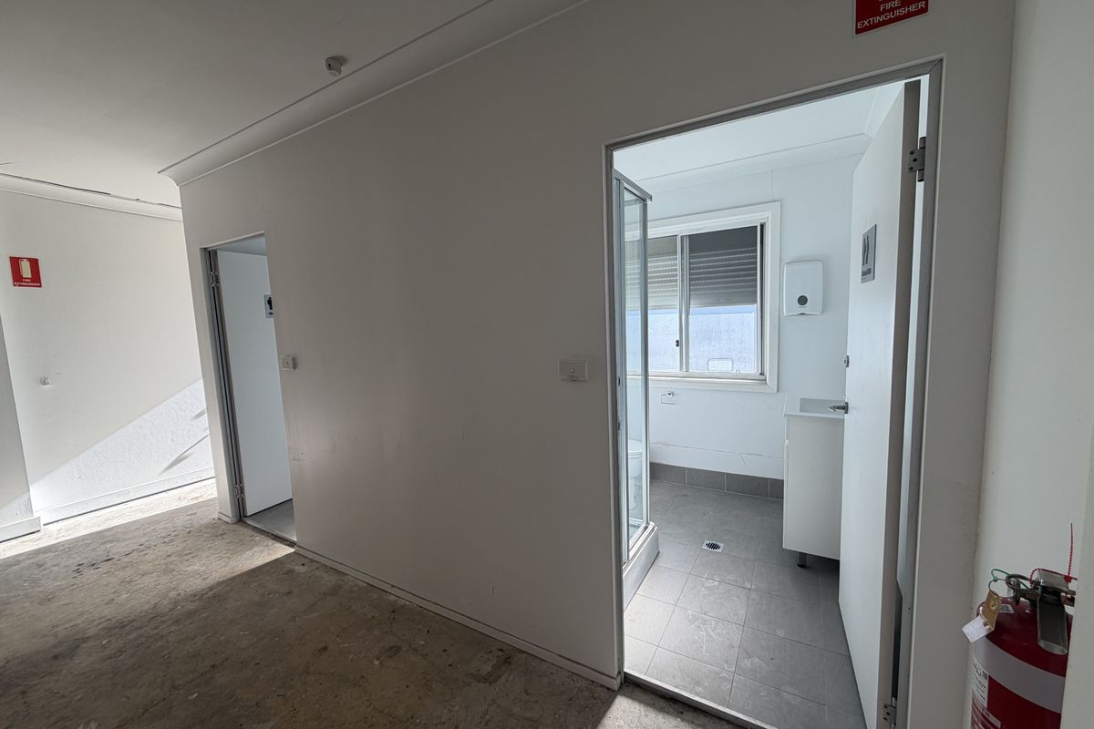 Ground Floor Shop / 551 Kingsway, Miranda