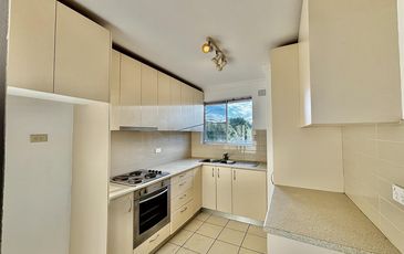6 / 33 Read Street, Bronte