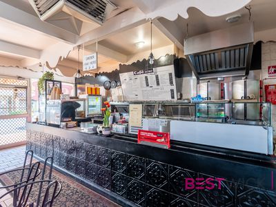 Cafe 2799
