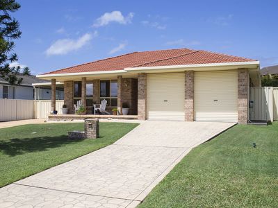 110 The Southern Parkway, Forster