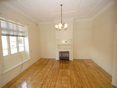9 Forest Grove, Epping
