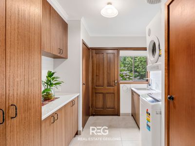 13 Greenbank Court, Leopold