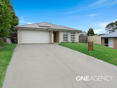 15 Meyer Place, Bomaderry