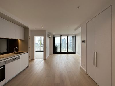 3115 / 628 Flinders Street, Docklands