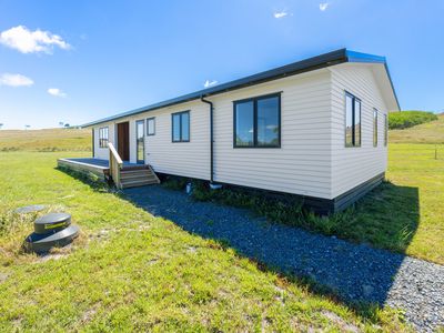 20 Journeys End, Tapora