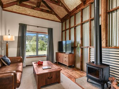 1 Holloway Street, Donovans