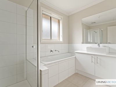 11 Oradala Rise, Werribee