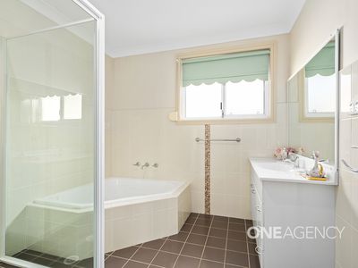 27 Illabunda Crescent, Koonawarra