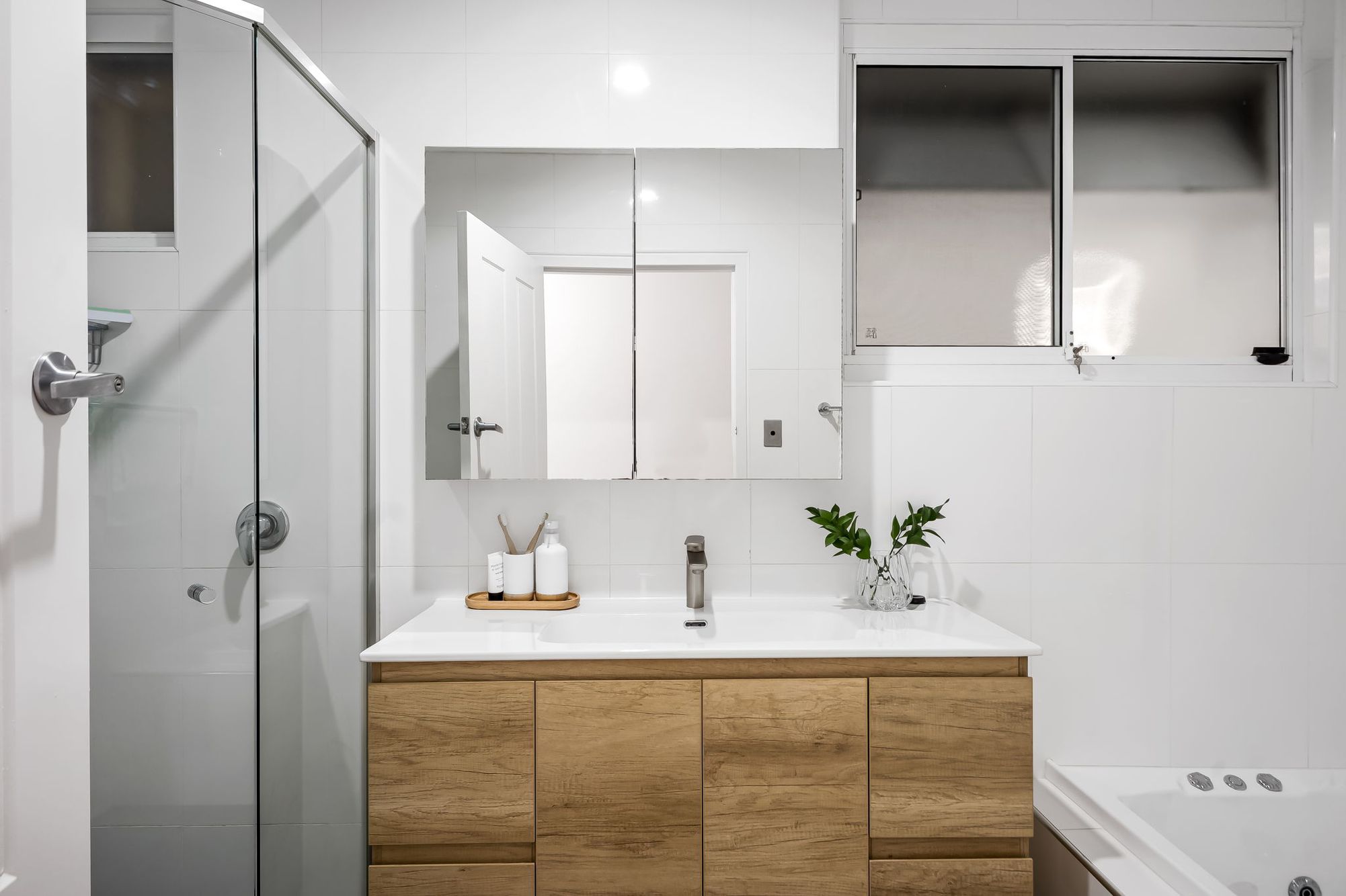 4 Woodland Road, Mitchell Park