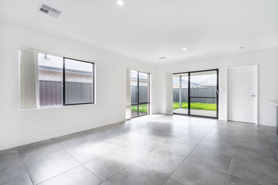 16 Tablelands Dr, Baldivis
