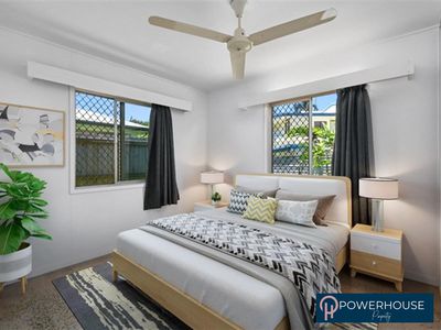 54 Moody Street, Manoora