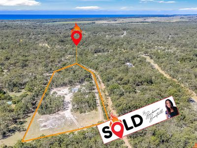 50 Isaac Moore Drive, Moore Park Beach