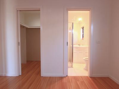 2A  Hunsford Avenue, Notting Hill