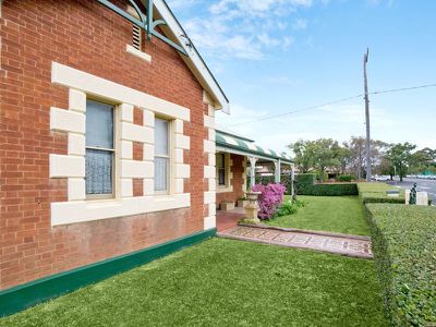 122 Bultje Street, Dubbo