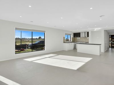 21 Valencia Street, Weir Views