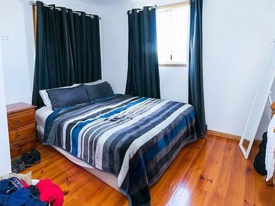 17 Goroka Street, Kawungan