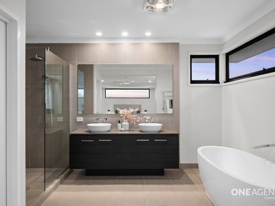 79 Calm Crescent, Springfield Lakes