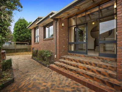 16 Outlook Rise, Bundoora