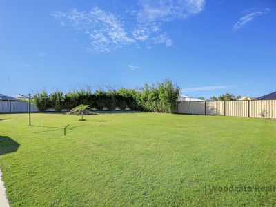 16 Kinkuna Drive, Woodgate