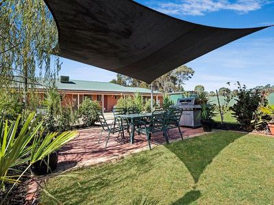 6 Hakea Road, Huntly