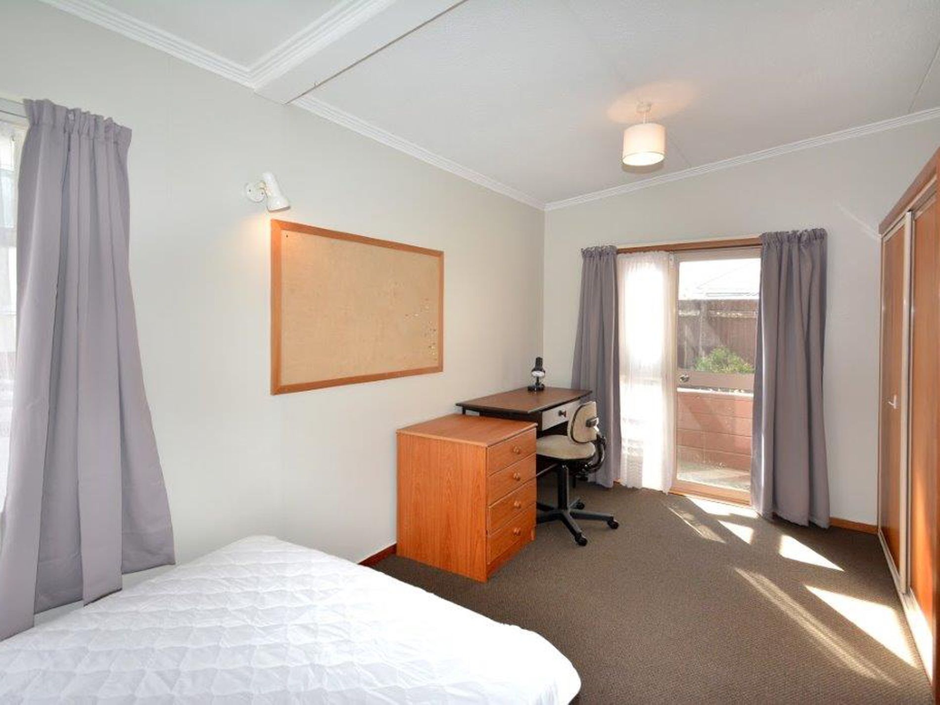 15 Ethel McMillan Place, North Dunedin