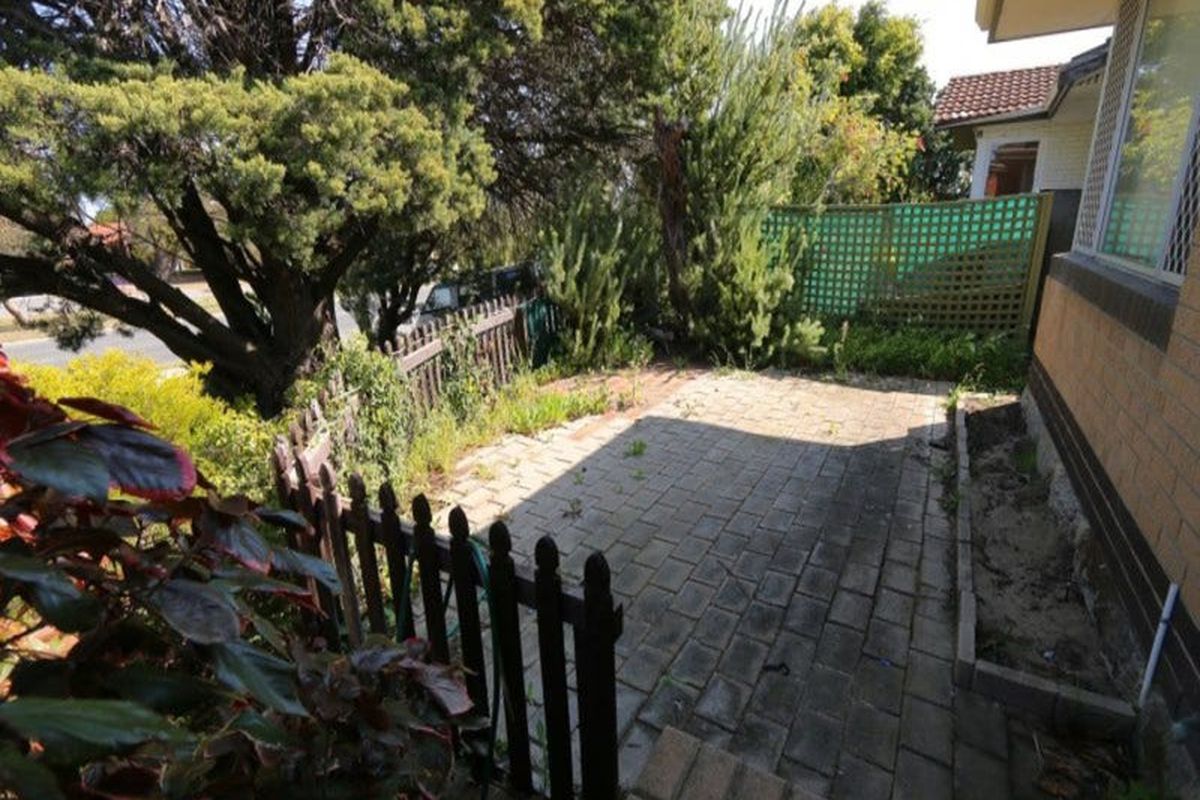 615 Beach Road, Warwick