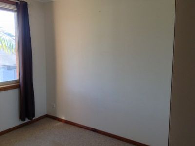 1 / 6 Stanley Street, Lake Illawarra