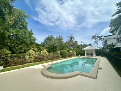 2 / 293-301 Esplanade, Cairns North