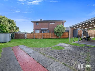 82 Illawarra Crescent, Dandenong North