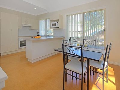 21 Ross Avenue, Narrawallee